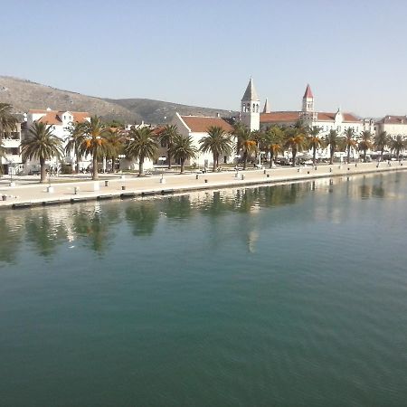 Apartment Meri Trogir Bagian luar foto
