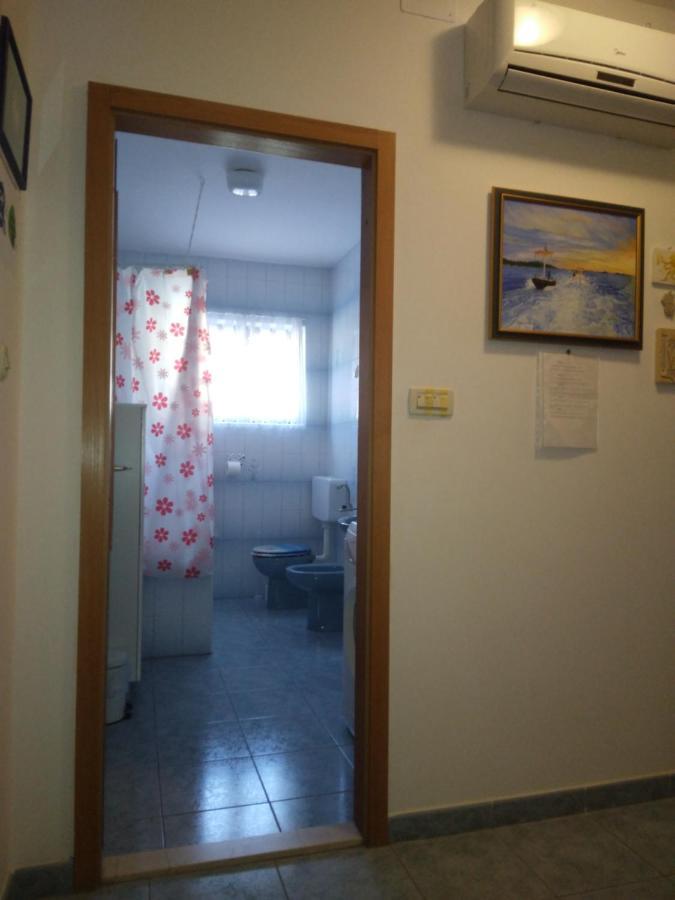 Apartment Meri Trogir Bagian luar foto