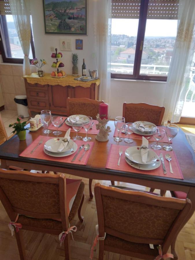 Apartment Meri Trogir Bagian luar foto