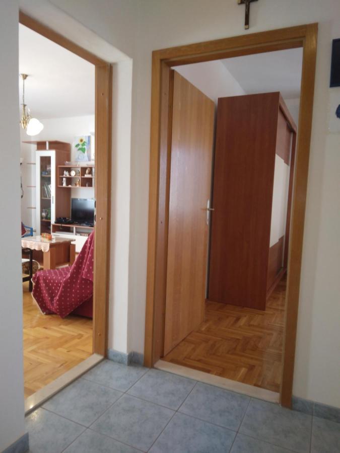 Apartment Meri Trogir Bagian luar foto