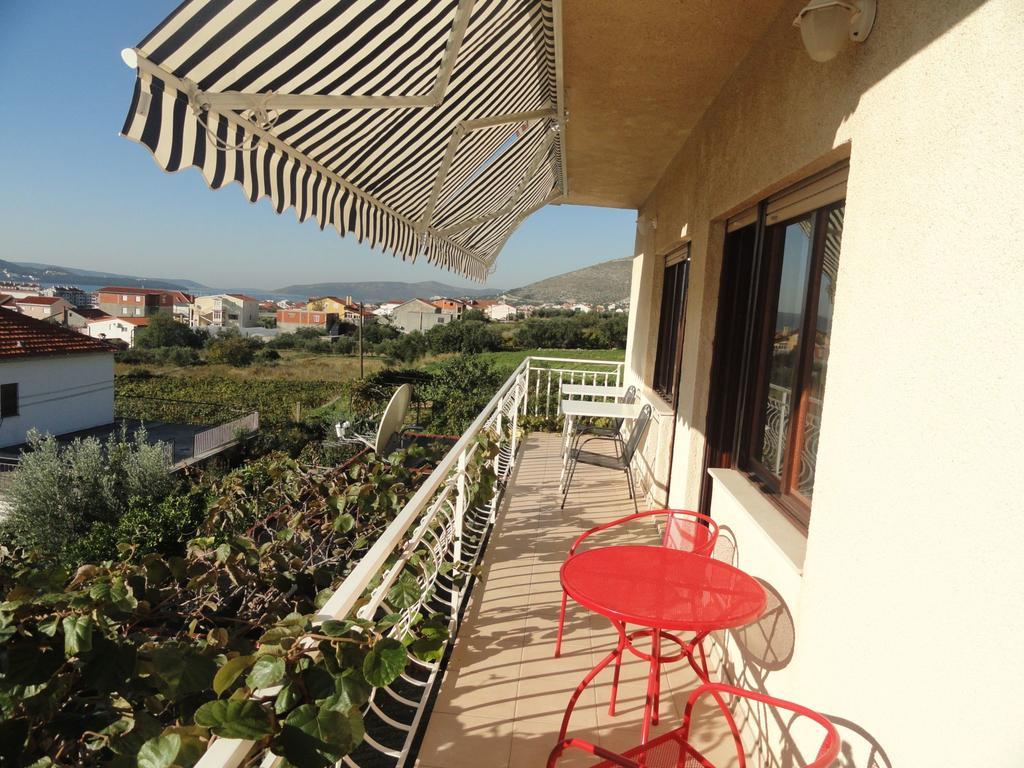 Apartment Meri Trogir Bagian luar foto
