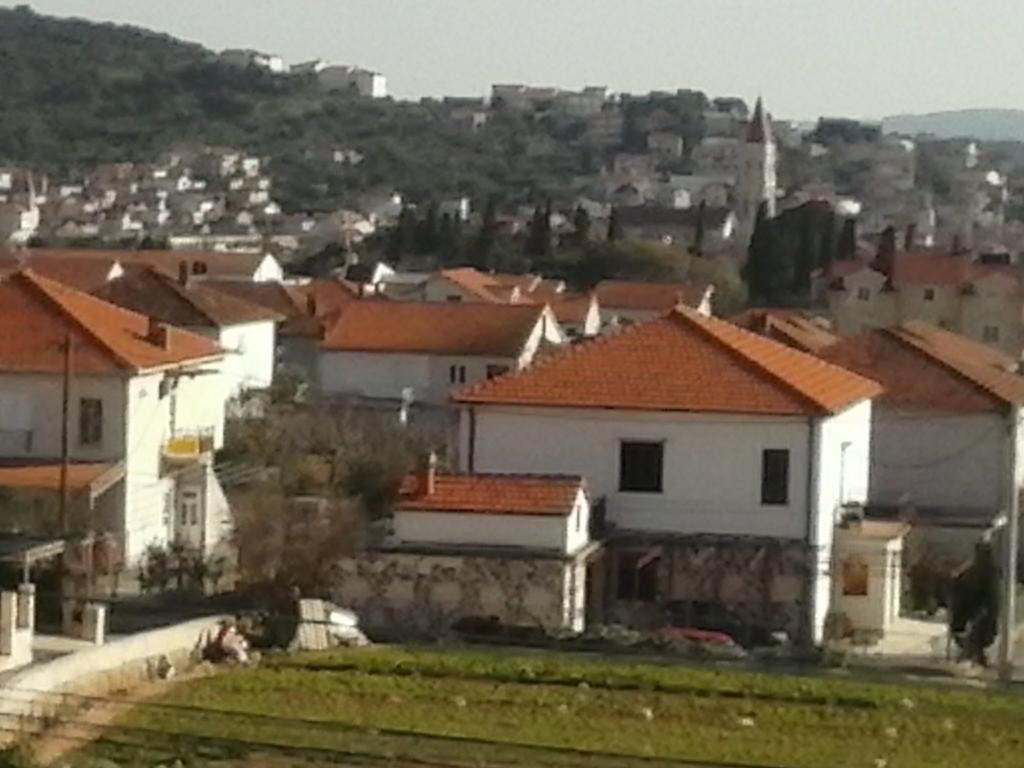Apartment Meri Trogir Bagian luar foto