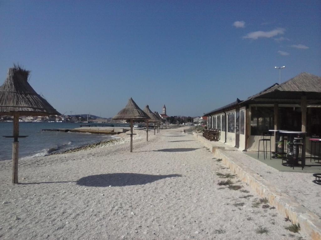 Apartment Meri Trogir Bagian luar foto