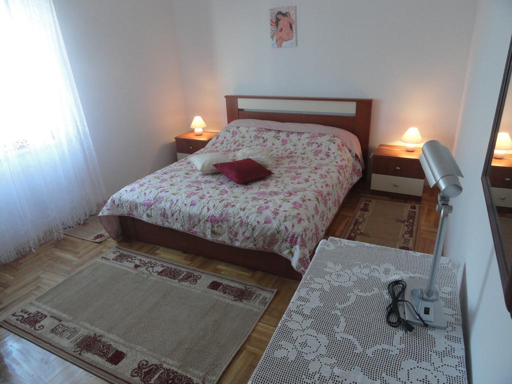 Apartment Meri Trogir Bagian luar foto