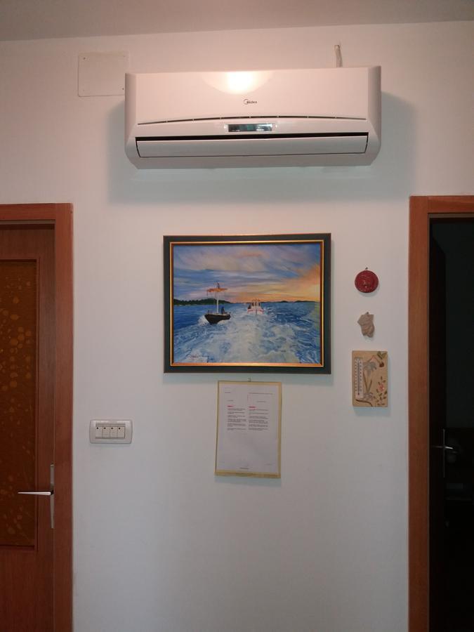 Apartment Meri Trogir Bagian luar foto