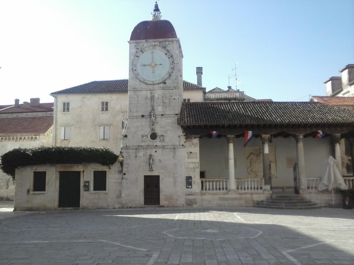 Apartment Meri Trogir Bagian luar foto